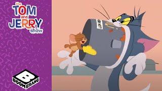 Zero Gravity Chaos! | Tom and Jerry | @BoomerangUK