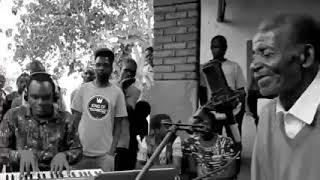 Enjoy this beautiful music from Malawi ft legend Giddes Chalamanda