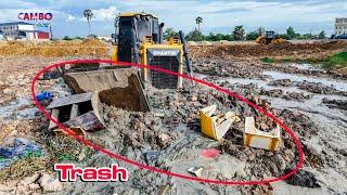 Incredible Expert skill operator Dozer SHANTUi DH17C2 Push removing mud to install soilRock fill up