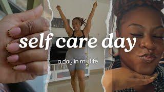 A DAY IN A LIFE GHANA: Workout, Therapy session, Pampering... Gabby Mack Vlog