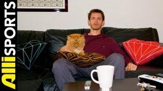 Chris Roberts' House Tour with Garvey the Cat, Alli Sports Picture This