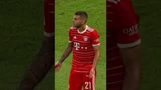 RB Leipzig fool Bayern into conceding a free-kick after this #football #shorts ##bundesliga