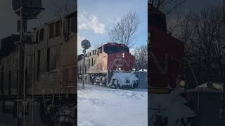 CN L532 Blasts through East ave with snow!! #shortvideos #cntrain