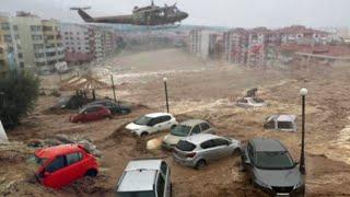 Kekacauan di Catania, Italia!! Banjir di Riposto, mobil-mobil hanyut ke laut