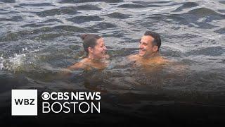 300 people jump into Charles River to swim for annual tradition