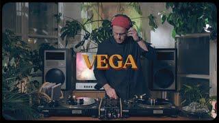 Psychodelic Post-New Year's Hangover by VEGA – L’atelier de Musique Ep007