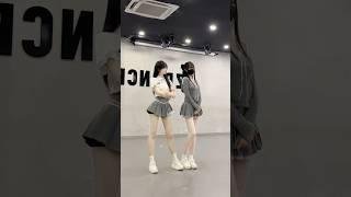 【小羊】两级反转 #美女 #跳舞 #dance #shorts