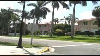 Naples FL Hot Locations 3rd Street.