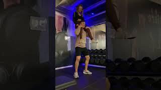 The way he picks me up  #shorts #viral #gymcouple #gym #couple