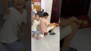 爸爸又要出去喝酒，女儿看不下去收拾他！ #funny #萌娃 #comedyfilms #cute