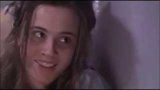 Linda Cardellini - Good Burger (1997)