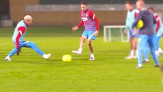 Sergio Busquets humiliate Ronald Araújo   #shorts