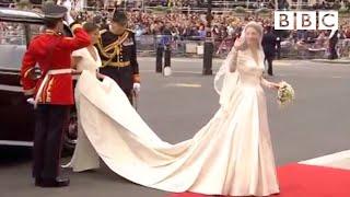 Kate Middleton's STUNNING wedding dress | The Royal Wedding - BBC