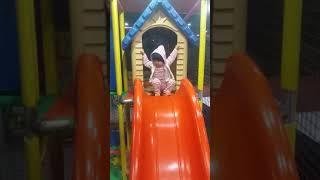 Um e hani visit fast food point and enjoy sliding | hafizwasim99