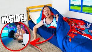 Secret Hidden BED Entrance to Epic GAMING FORT!