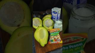 Sri lankan Avocado Smoothie   / Fruit and Nuts