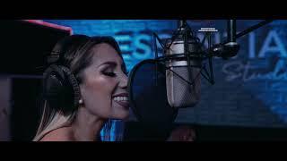 Angie Chavez "No te das cuenta" (VIDEO LYRICS OFICIAL)