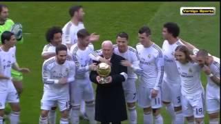 Epic:Ronaldo gives Ballon D'Or to Alfredo Di Stefano! Real Madrid Vs Granada 25/01/2014