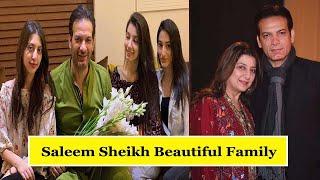 Saleem Sheikh With His Family