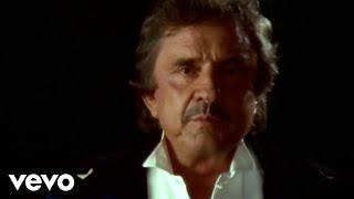 Johnny Cash - Sixteen Tons (Official Music Video)