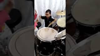 Rafael, o futuro baterista 2018