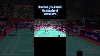 How do you defend the attacks of world #1? #badminton #shorts