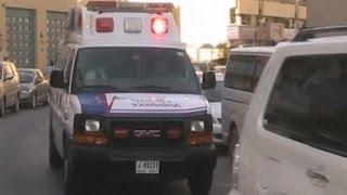 Dubai ambulance responding with all sirens (wail/ yelp/ phaser)