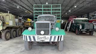 Diamond T 980 - The first significant road train in central Australia