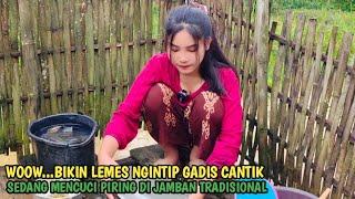 WOOW BIKIN TEGANG‼️ NEMENIN NENG YULI GADIS DESA CANTIK ALAMI SEDANG DI JAMBAN TRADISIONAL