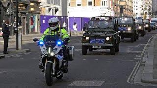 Platinum Jubilee | Police escort Army artillery in London