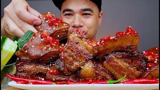 SPICY BRAISED PORK JOWL WITH COCONUT CREAM | MUKBANG ASMR | ALFIE EATS