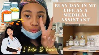 QUICK DAY IN MY LIFE AS A MEDICAL ASSISTANT IN A BUSY DERMATOLOGY OFFICE!!!