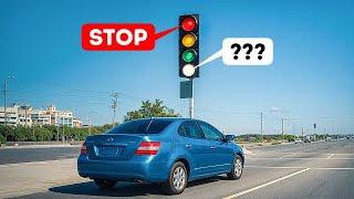Drivers Stunned by New Traffic Light Color – Are You Ready?