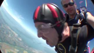 Darren Mart's Tandem skydive!