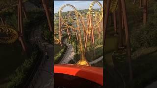 Goudrix eine Vekoma Looping Achterbahn im Parc Asterix Frankreich