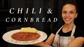 VEGAN CHILI & CORNBREAD (also GF) // keep toasty this winter 