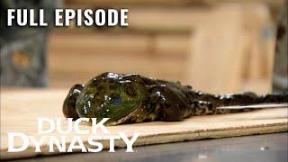 Duck Dynasty: Break-In in the Warehouse?!?! (S2, E5) | Full Episode