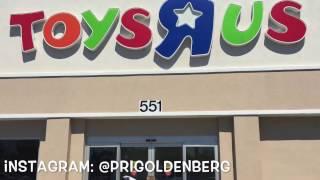 Toys R Us em Miami by PriscilaGoldenberg