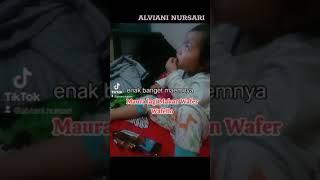 Maura lagi makan Wafer Wafello #alviani.nursari #alvianinursari #mauravidianaalfishahr #waferwafello