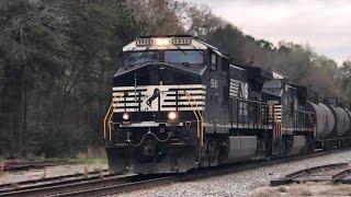 NS 9940 Leads NS 377 WB in Dover, GA