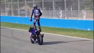 Toprak goes crazy in Jerez (Stunt with fans) - World Superbike is insane