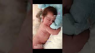 Emily  painted by Zoe Vitalia  sculpted by Doris Moyers-Hornbogen #dmhstudio #rebornbaby #silicone
