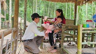 Single mother takes care of her child, stands on a handstand, and suddenly a man comes to visit