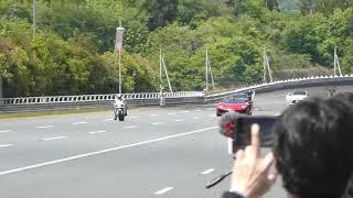 Ninja H2 vs アベンタドール（0-400m対決）