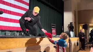 Elon Musk Pauses Town Hall for Epic Selfie with Young Fan 