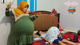 drama parodimama jahilin kakak tiup balon dalam baju malah perut mama yang jadi buncit