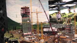 Building place with cranes and Bonk o' Bonk hammer installation, Miniatur Wunderland, Hamburg