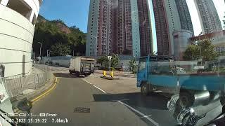 學車 油塘迴旋處小心右線車輛從第一出口駛出（高超道鯉魚門道返試場）