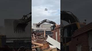 Снос домов и расчистка участков  #демонтажзданий #демонтаж #демонтажстроений #слом #снос #сносзданий