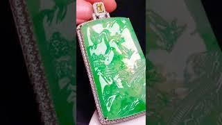 翡翠山水牌   Natural Burma jadeite